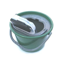 Csalihalas vödör 13 L, kerek, Pumpával